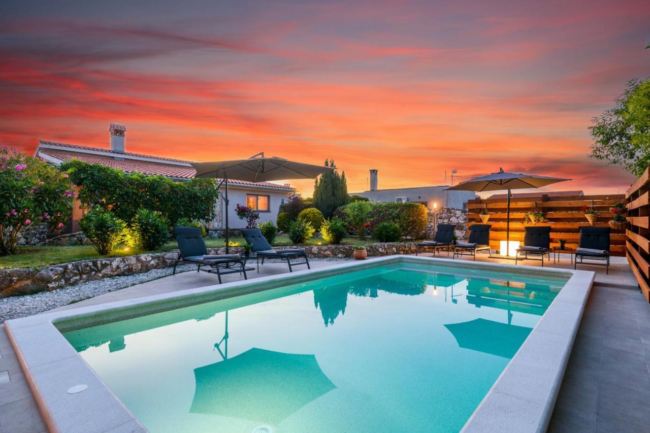 Haus Rustica Villa Pula Bagian luar foto
