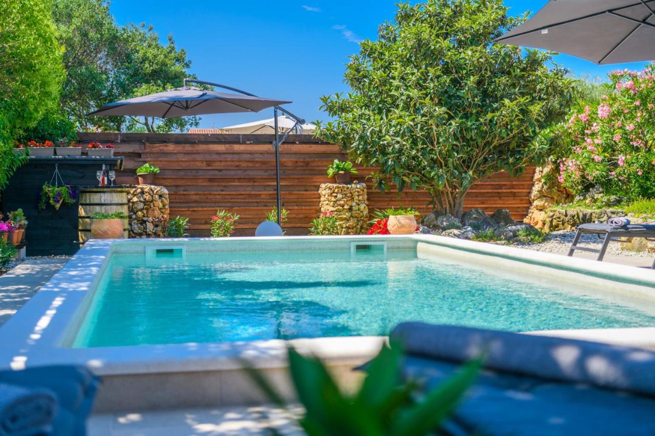 Haus Rustica Villa Pula Bagian luar foto