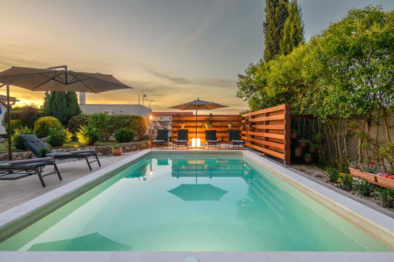 Haus Rustica Villa Pula Bagian luar foto