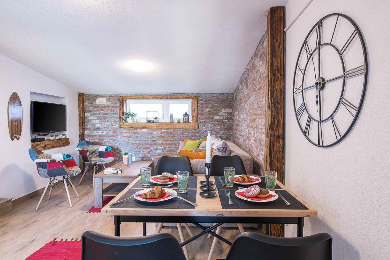 Haus Rustica Villa Pula Bagian luar foto